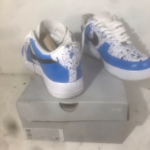 Custom Air Force 1s - Picture 4 of 4